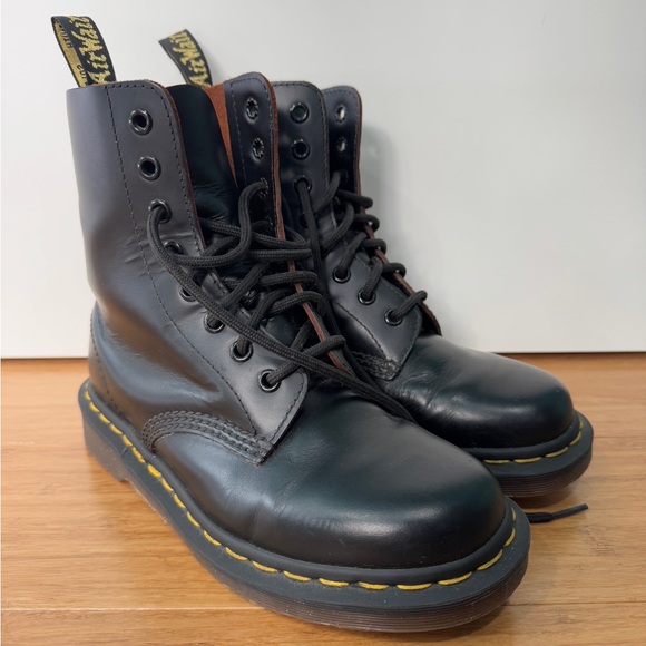 Dr. Martens 1460 MADE IN ENGLAND LACE-UP BOOTS - Picture 3 of 11